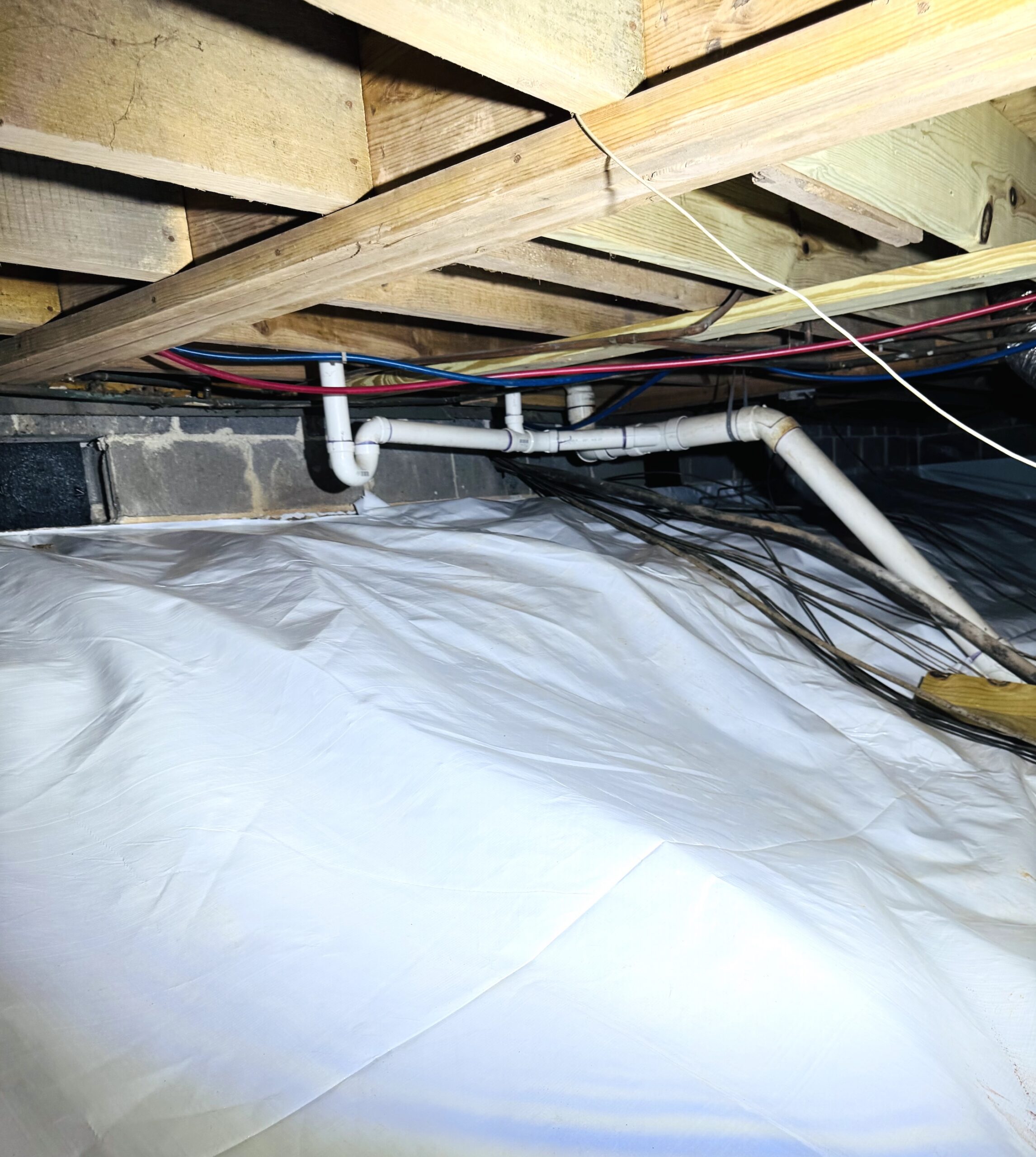 Crawl space encapsulation in a Birmingham, AL home with sealed vapor barrier